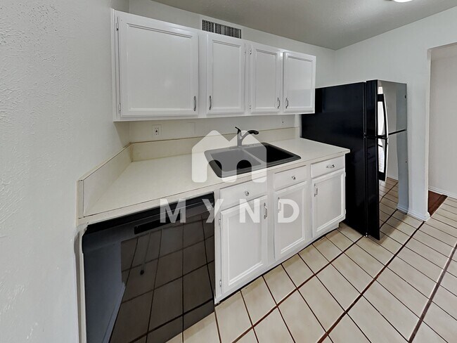 Foto del edificio - 551 Oldbridge Dr