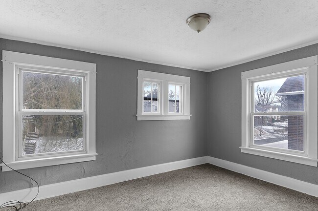 Foto del edificio - 404 N Bentley Ave