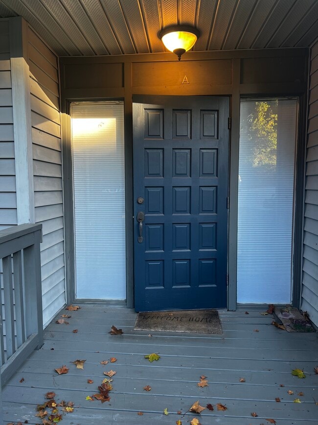 Building Photo - 301 Harbor Heights Dr