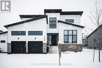 Building Photo - 126 Tekiah Rd