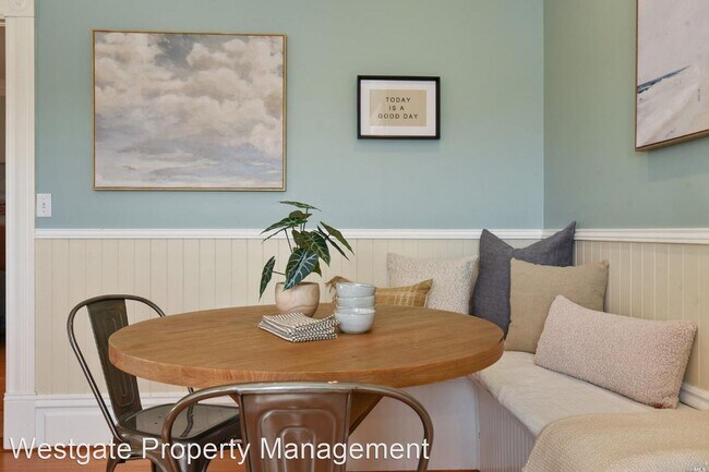 Foto del edificio - 4 br, 2 bath House - 26 Laurel Avenue