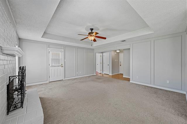 Building Photo - 6473 Fairview Dr