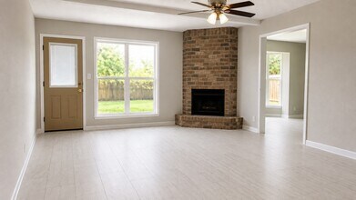 Building Photo - 1811 Hanbury Ct