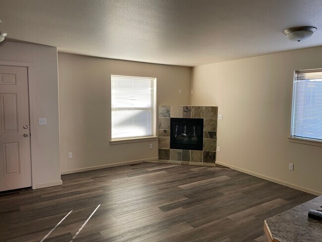 Foto del edificio - 451 NW 25th St