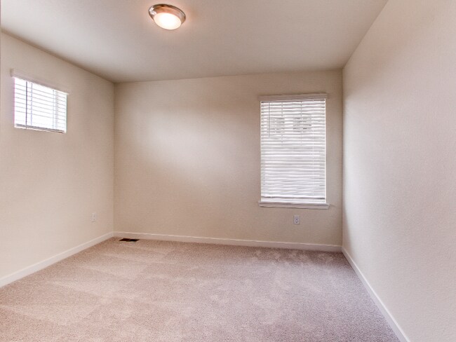 Foto del edificio - 678 176th Ave
