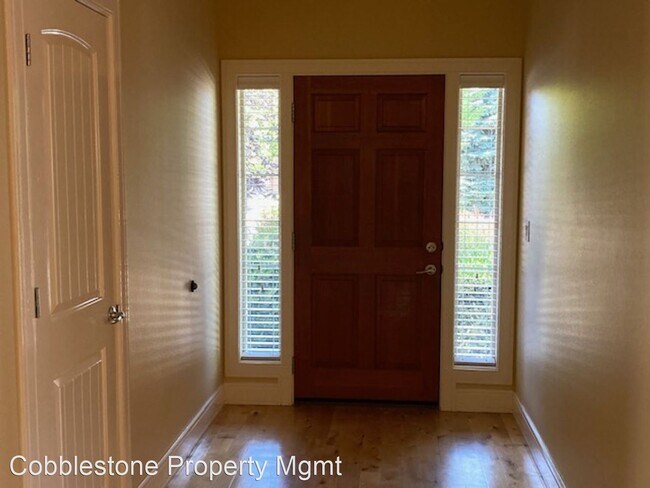 Building Photo - 3 br, 2 bath House - 904 W Cagney