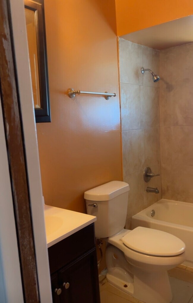 Building Photo - 3300 W 79th St