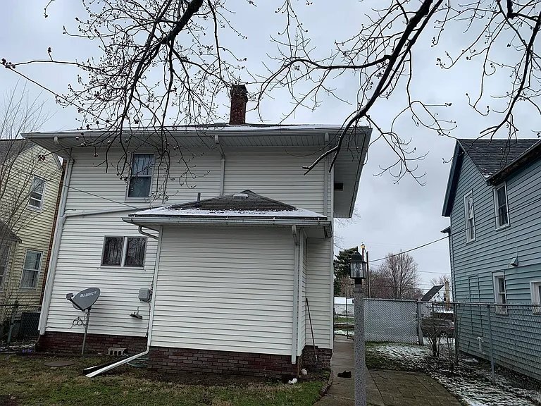 Foto del edificio - 912 E Calvert St