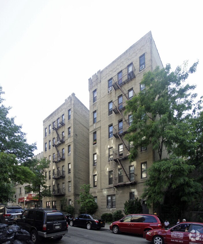 Foto del edificio - 10-14 Bennett Ave