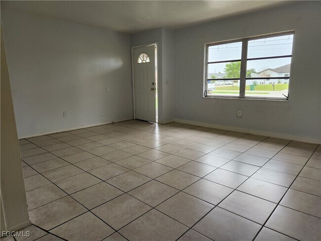 Foto del edificio - 107 SE 16th Terrace
