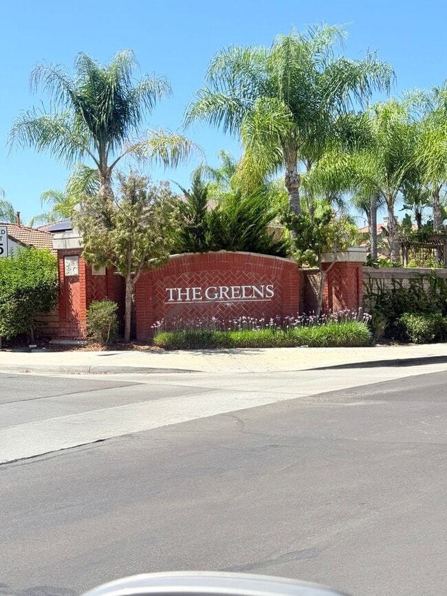 Building Photo - 4 Bed 3 Bath Home for rent in Murrieta
