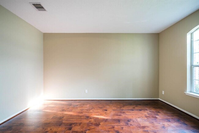 Foto del edificio - 11314 Sandermeyer Dr