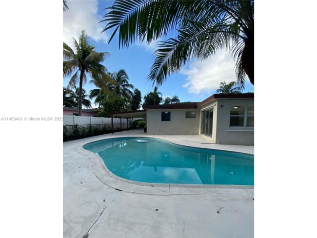 Foto del edificio - 3121 SW 16th Ct