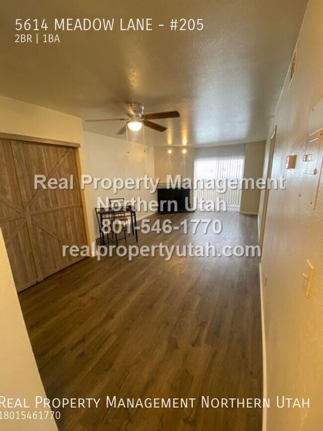Foto del edificio - 5614 Meadow Ln