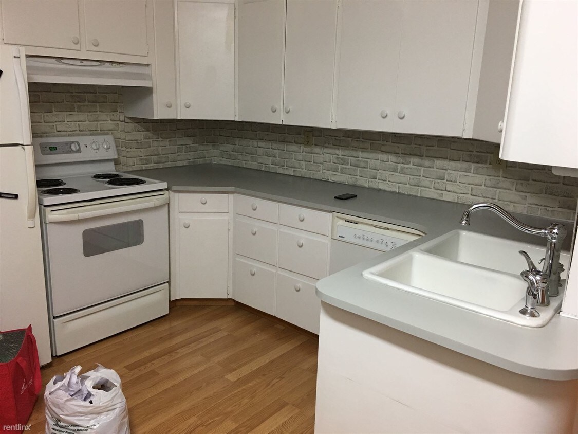 Foto del edificio - 2 br, 1.5 bath Duplex - 2217 East Ave E