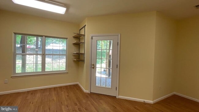 Building Photo - 6125 White Marble Ct