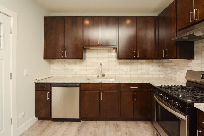 Foto del edificio - 1147 Maple Ave