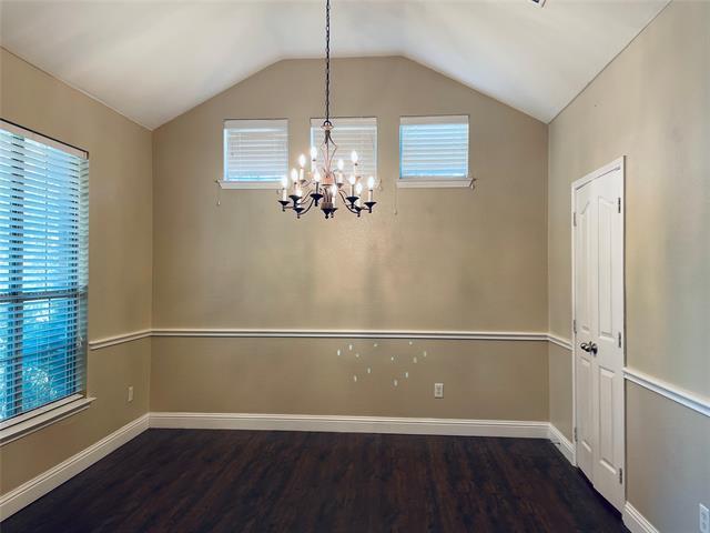 Foto del edificio - 3007 Pinecrest Dr