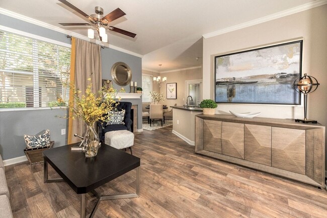 Building Photo - Artisan 8282