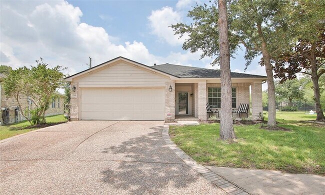 Building Photo - 17606 Sulphur Stream Dr