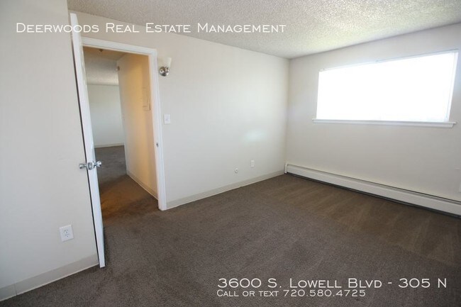 Building Photo - 3600 S Lowell Blvd