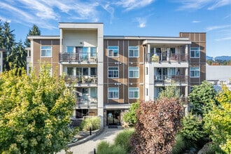 Building Photo - Signature Square