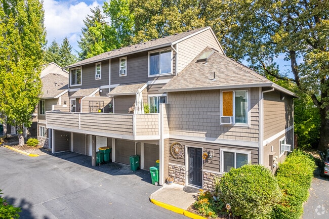 Building Photo - Twin Oaks