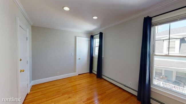 Building Photo - 1 br, 1 bath House - 50 Columbus Ave