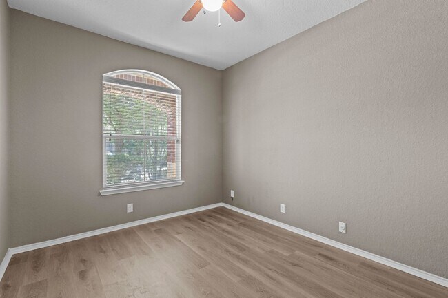 Foto del edificio - Luxurious 4 Bed, 3.5 Bath Home in San Anto...