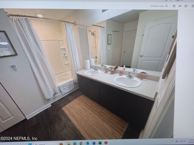 Building Photo - 3268 Lawton Pl