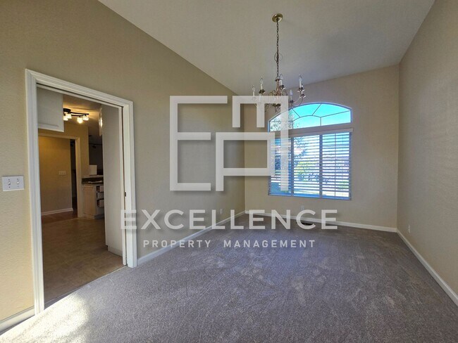 Foto del edificio - Spacious 4/3 2408SF, Large Yard, New Carpets, Pets Negotiable, Community Pool and Play Area