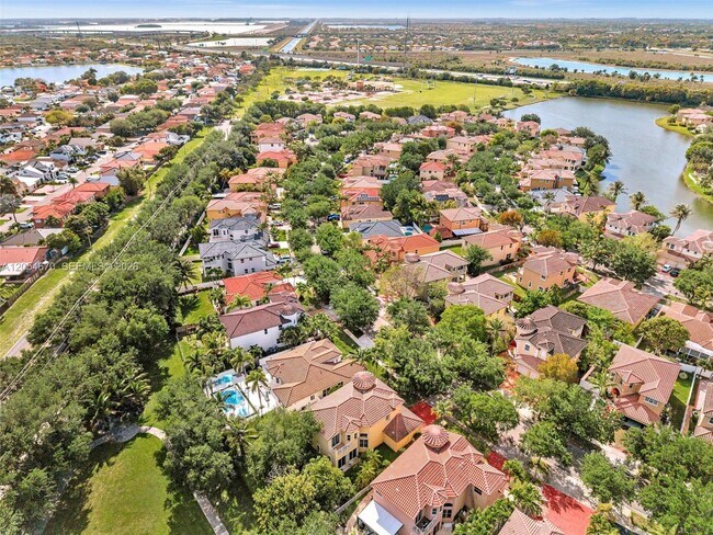 Foto del edificio - 14044 SW 54th St
