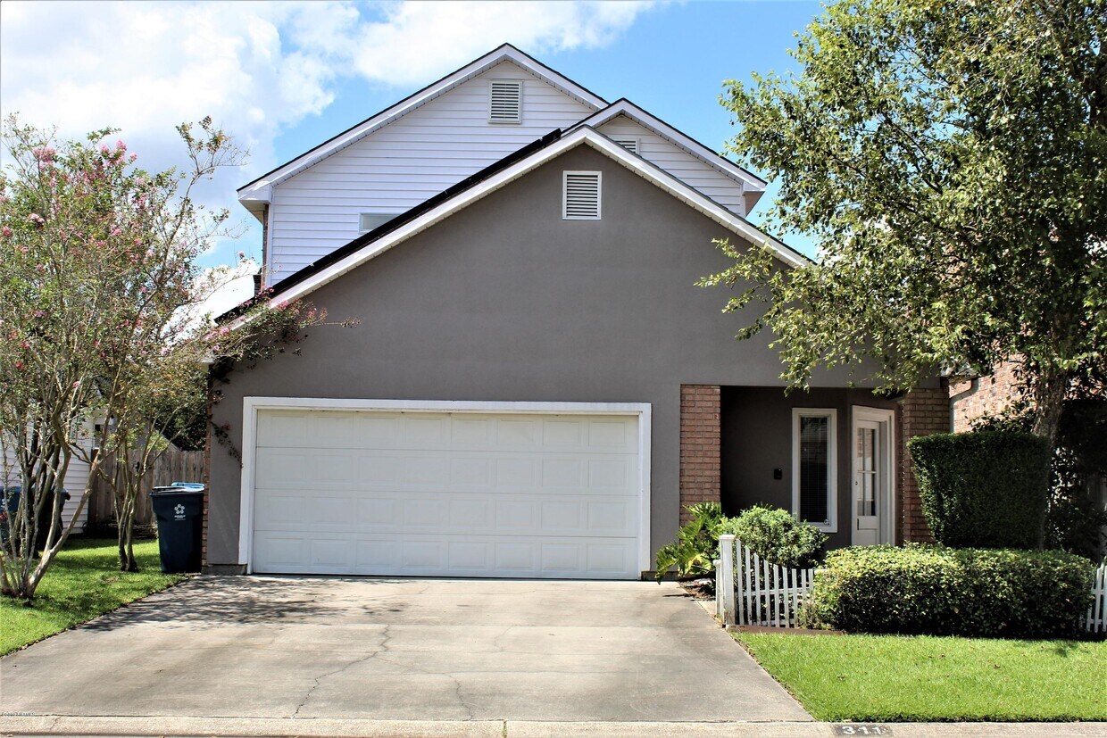 311 Redoak Cir, Lafayette, LA 70506 House for Rent in Lafayette, LA