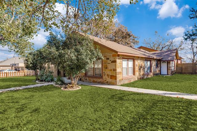 Foto del edificio - 301 S Weatherford St