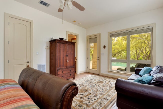 Building Photo - 7903 Overlook Bend