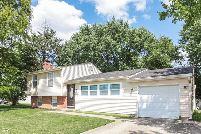 Building Photo - 2313 Bernie Dr