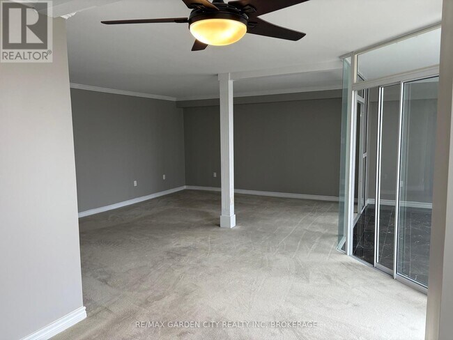 Photo du bâtiment - 162 Martindale Rd