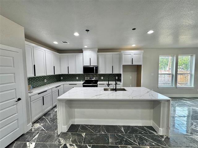 Foto principal - 5904 Houghton Ave