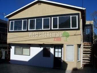 Building Photo - 425 35th Pl
