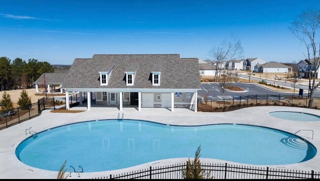 Foto del edificio - 5559 Wintergreen Dr