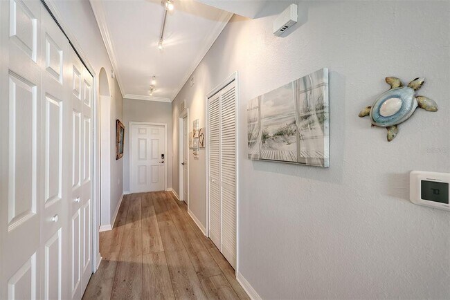 Building Photo - 7121 River Hammock Dr