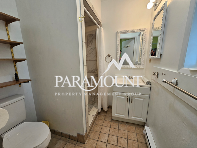 Building Photo - Majestic and Private 1 Bedroom! Water/Sewe...
