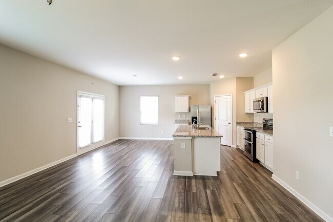 Building Photo - 3954 Kendrick Cir