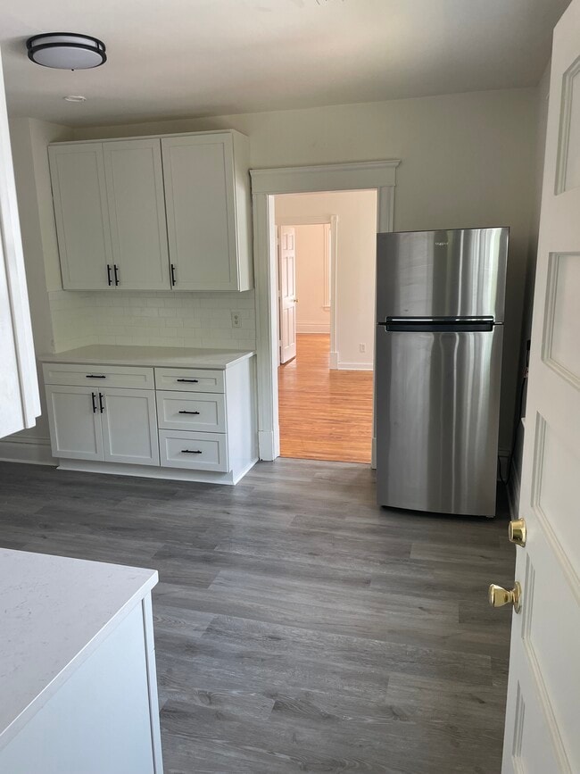 Building Photo - 2001 Grand St NE