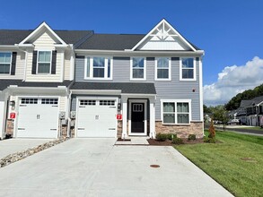 Building Photo - 11020 Augusta Ln