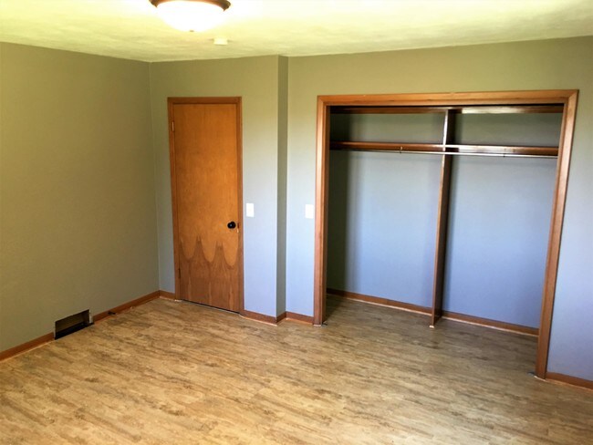 Building Photo - 1029 County Road 14