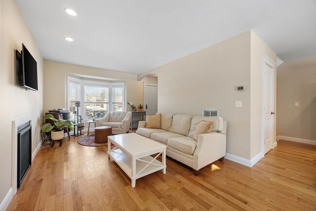 Building Photo - 90 Turtle Brook Rd