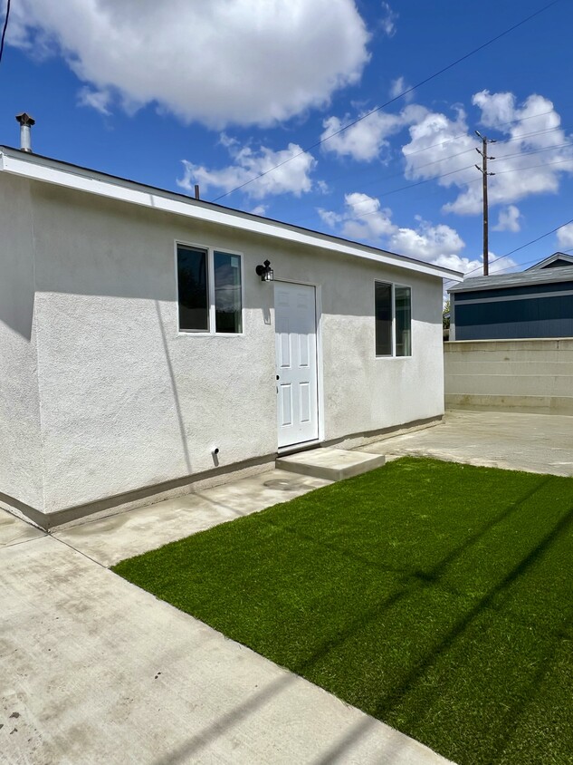 Foto principal - 756 E 94th St
