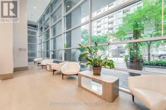 Building Photo - 81 Navy Wharf Ct