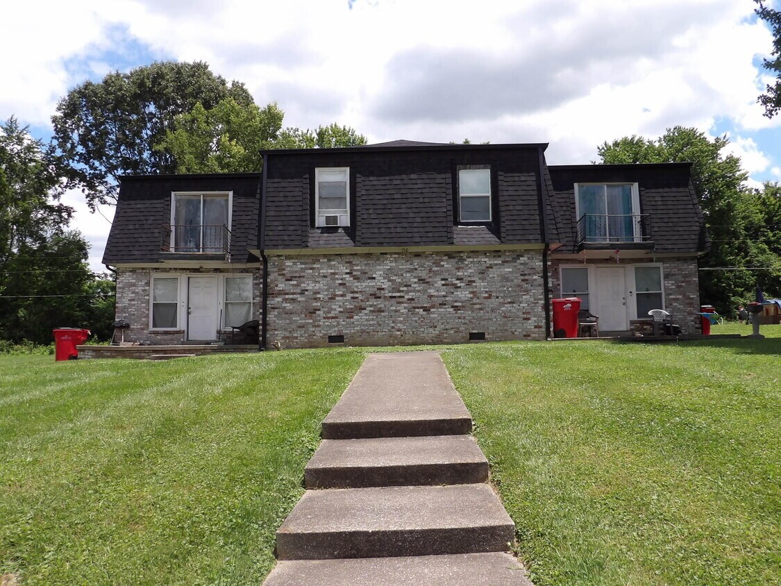 Primary Photo - 150 Briarwood Dr